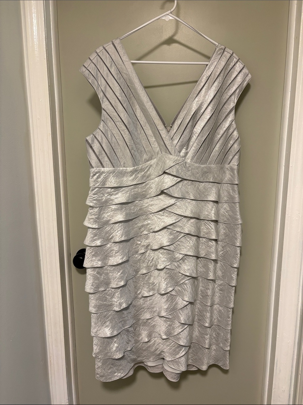 Adrianna Papell silver dress. Size 18W